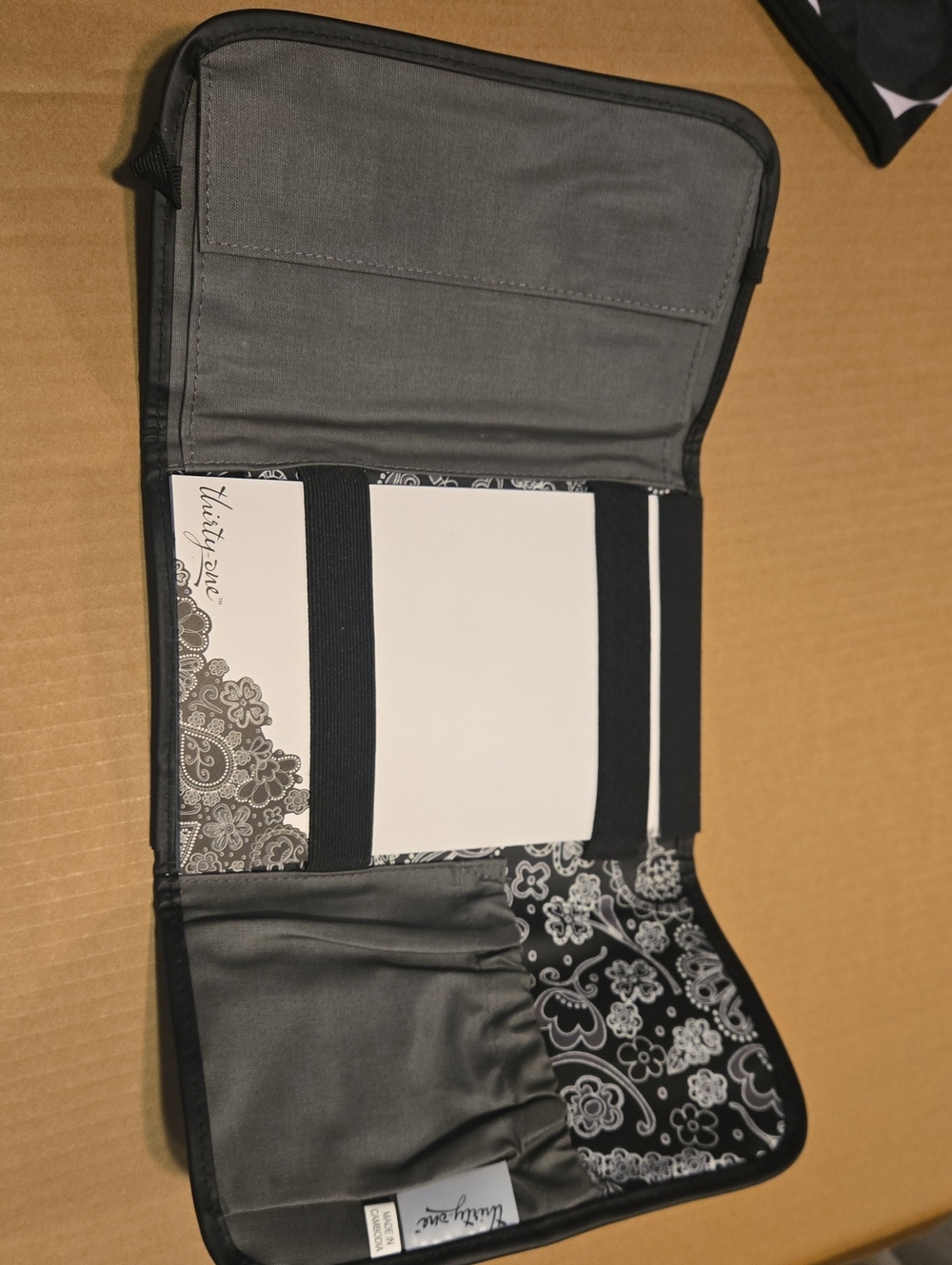 Thirty-one Organizer w/pad of Paper